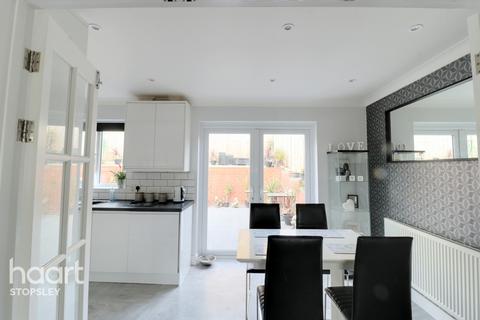 34 Kynance Close, Luton, LU2 9DN