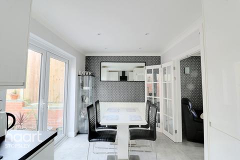34 Kynance Close, Luton, LU2 9DN