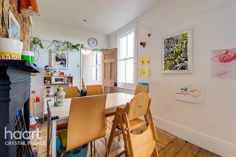 2 bedroom flat for sale - Gipsy Hill, London