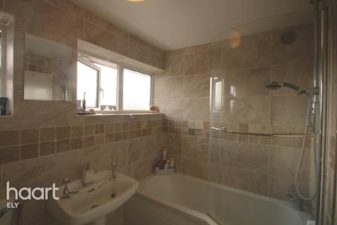 46 Saffron Close, Littleport, Ely, CB6 1HR