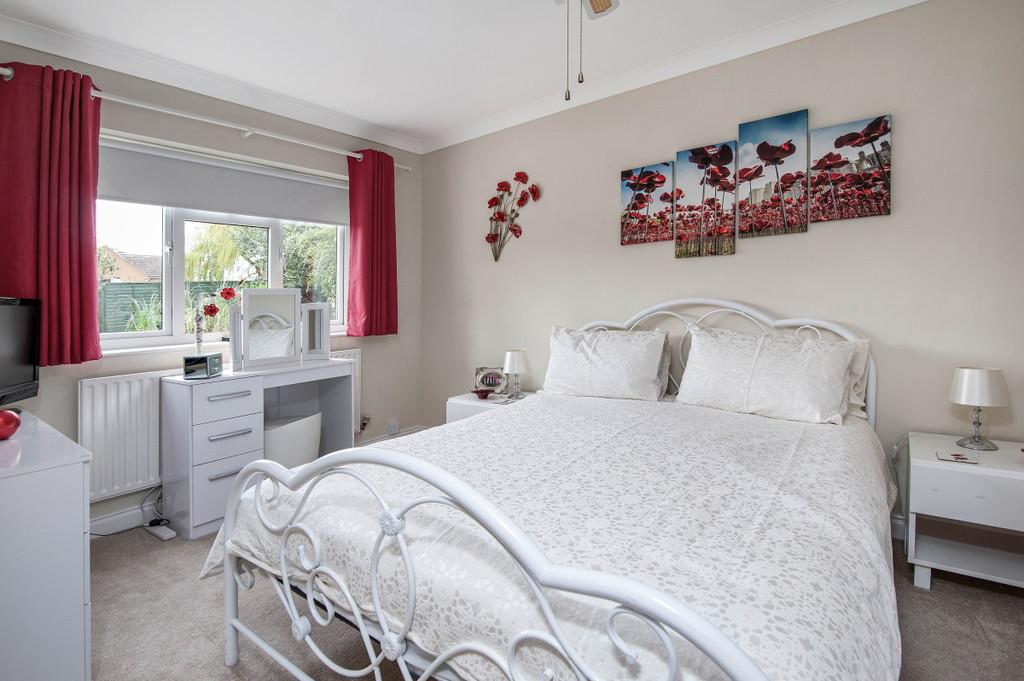 Guest bedroom