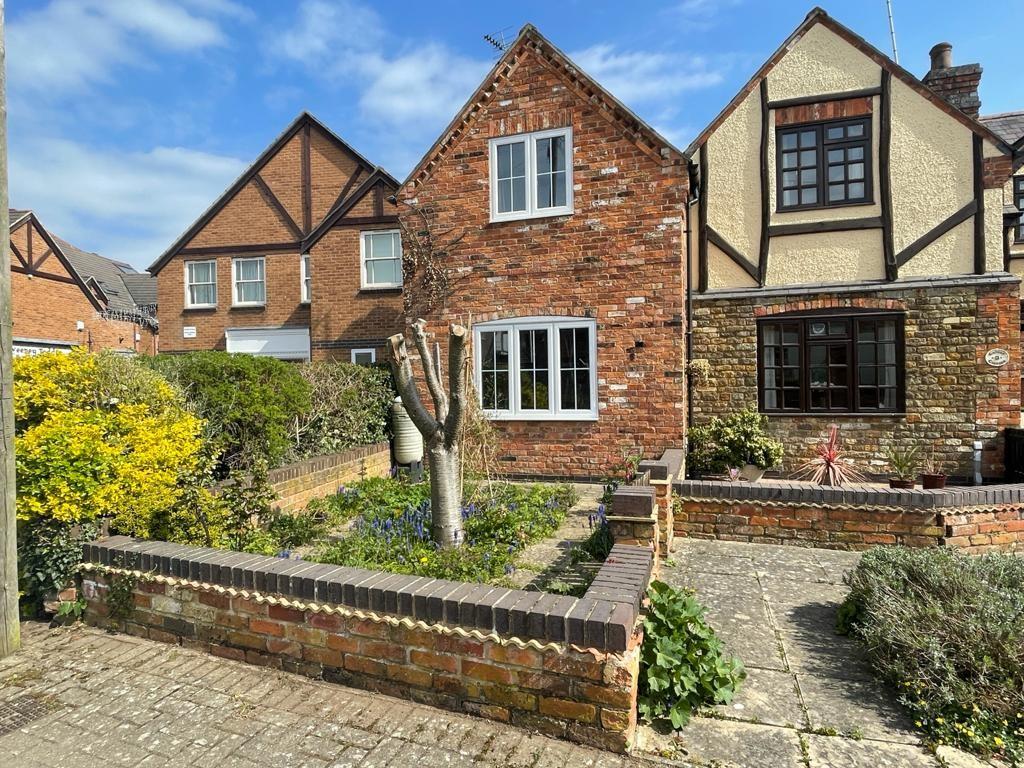 Crown Street, Oakham 2 bed semidetached house £290,000