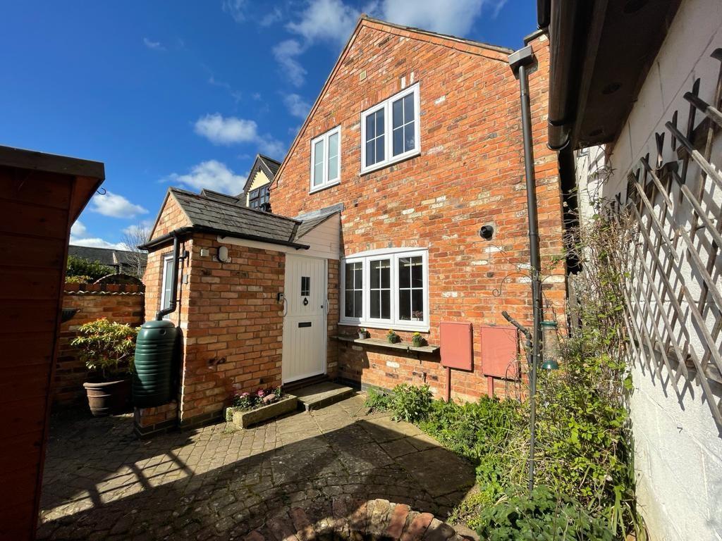 Crown Street, Oakham 2 bed semidetached house £290,000