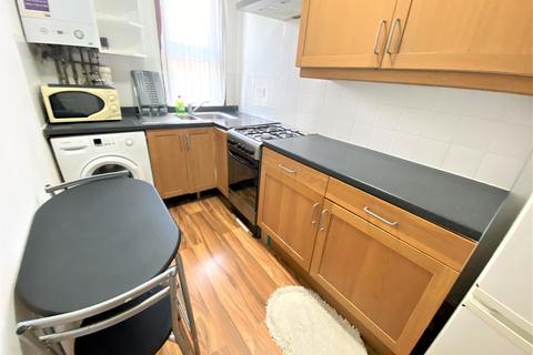 Studio to rent, NORTHBROOK ROAD IG1