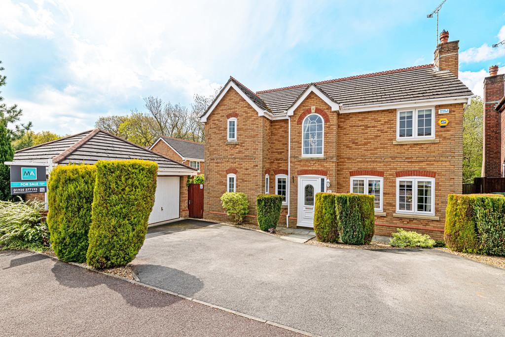 Redacre Close, Dutton, Warrington, Cheshire 4 bed detached house £350,000