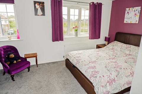 8 Alan Smith Close, Polesworth, Tamworth, B78 1PU