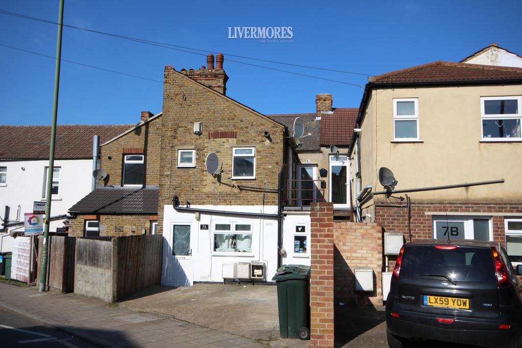 The Brent, Dartford, Kent Studio £750 pcm (£173 pw)