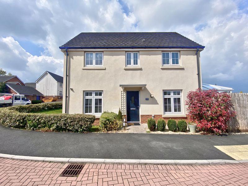 56 Bryn Celyn, Llanharry, CF72 9ZE 3 bed detached house £295,000