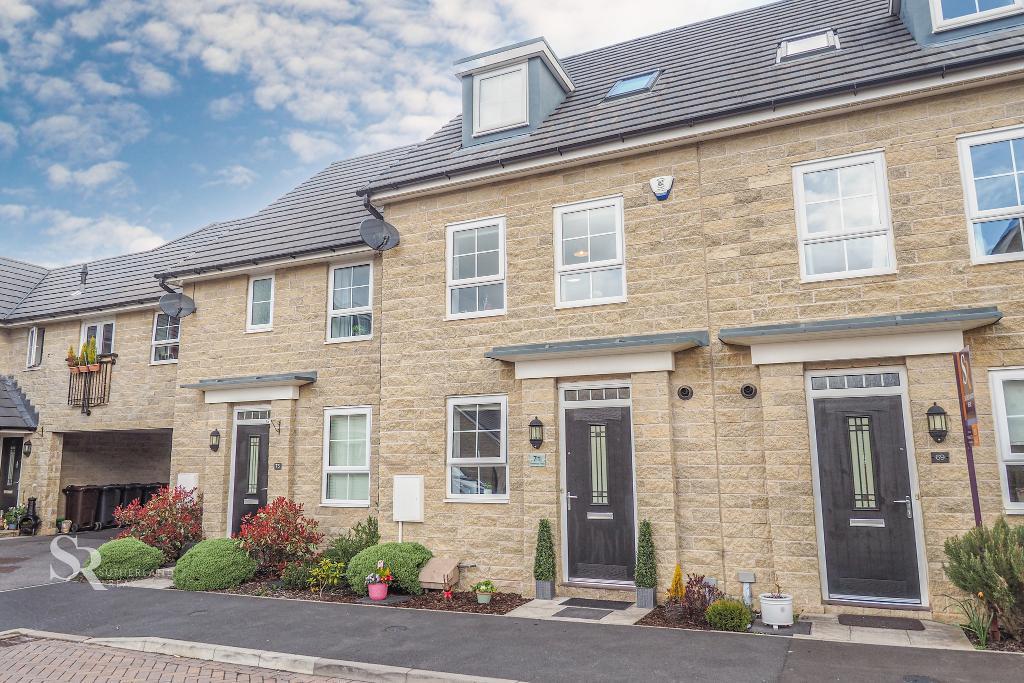 Sovereign Way, ChapelenleFrith, High Peak, Derbyshire, SK23 0RE 4