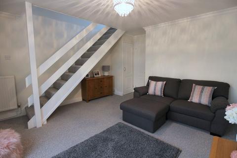 2 bedroom semi-detached house for sale - Newlands Close, Stone