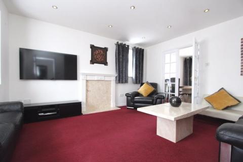85 Groveside Close, Carshalton, SM5 2ET
