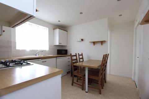 85 Groveside Close, Carshalton, SM5 2ET