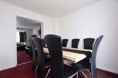 85 Groveside Close, Carshalton, SM5 2ET
