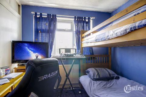 7 Pembroke Road, London, N13 5NR