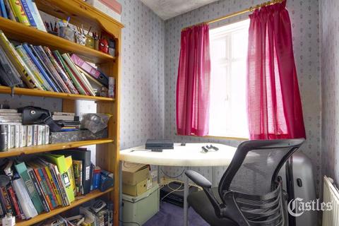 7 Pembroke Road, London, N13 5NR