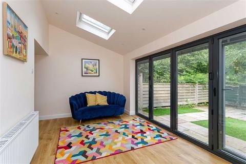 36 Beckwith Crescent, Harrogate, HG2 0BQ