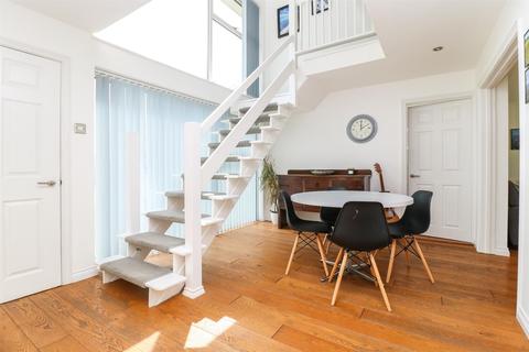 1 Wentworth Close, Hatfield Peverel, Chelmsford, CM3 2JS