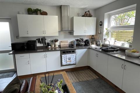 15 Gwindra Road, St Stephen, St Austell, PL26 7NH