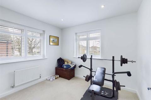 127 Arle Road, Cheltenham, GL51 8LJ