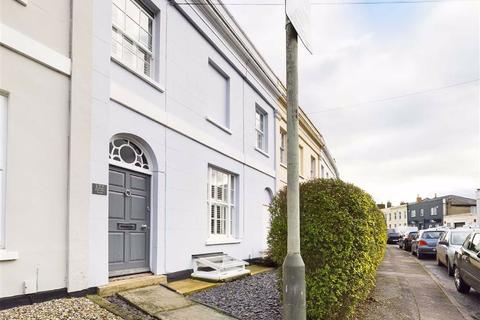 122 Fairview Road, Cheltenham, GL52 2EU