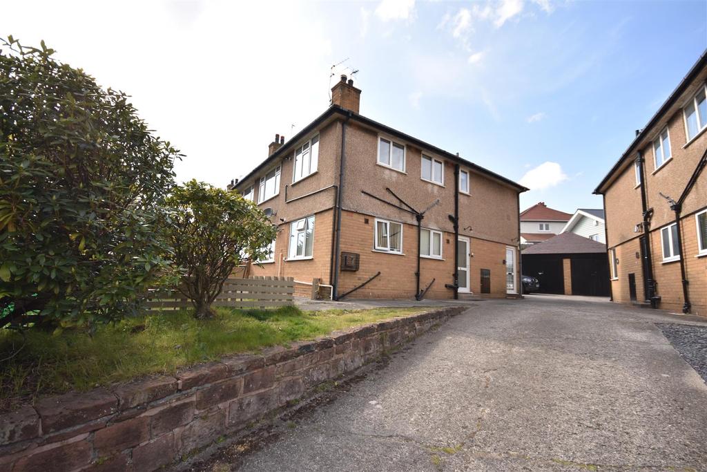 Castlemount, Heswall 2 bed apartment £675 pcm (£156 pw)