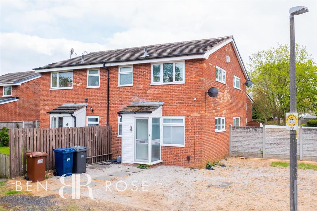 Northlands, Leyland 1 bed end of terrace house £525 pcm (£121 pw)