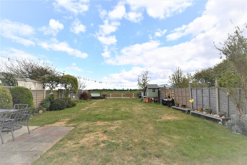 Ashingdon Road, Rochford 4 bed detached house £475,000
