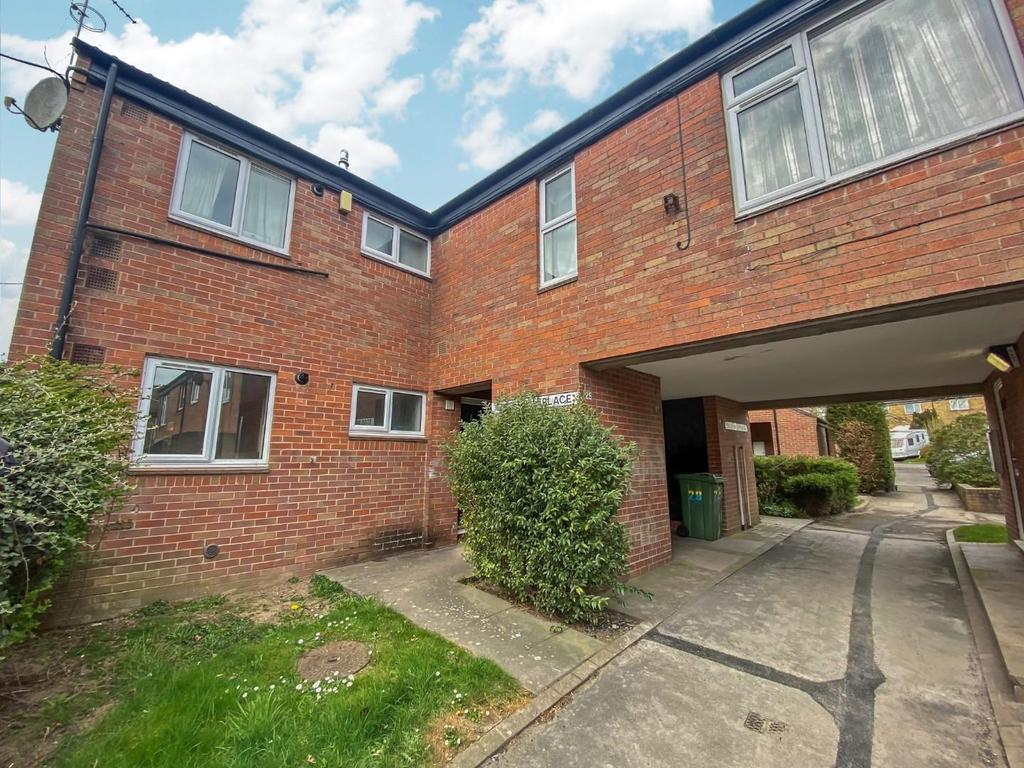 Edgehill Place, Tile Hill, Coventry... 1 bed property £95,000