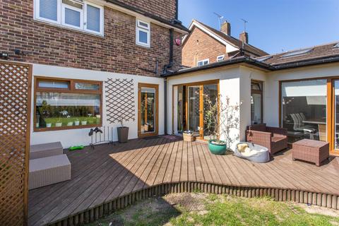 11 Crown Gardens, Canterbury, CT2 8LQ