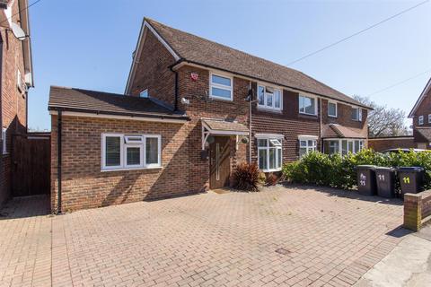 11 Crown Gardens, Canterbury, CT2 8LQ