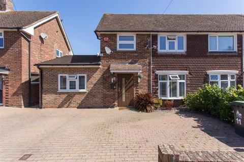 11 Crown Gardens, Canterbury, CT2 8LQ
