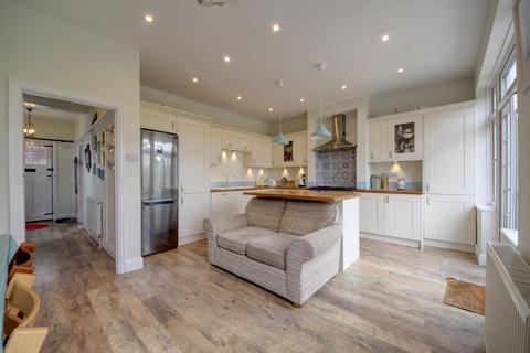6 Sherbrook Gardens, London, N21 2NU