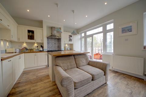 6 Sherbrook Gardens, London, N21 2NU