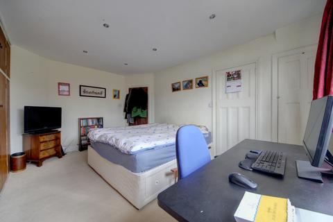 6 Sherbrook Gardens, London, N21 2NU