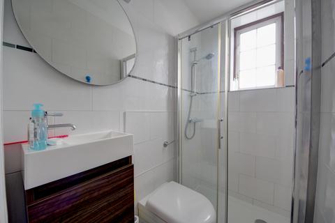 6 Sherbrook Gardens, London, N21 2NU