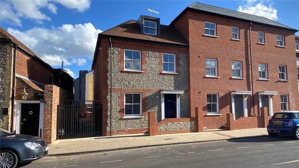 Dolphin Quay, Queen Street, Emsworth... 2 bed house £775,000