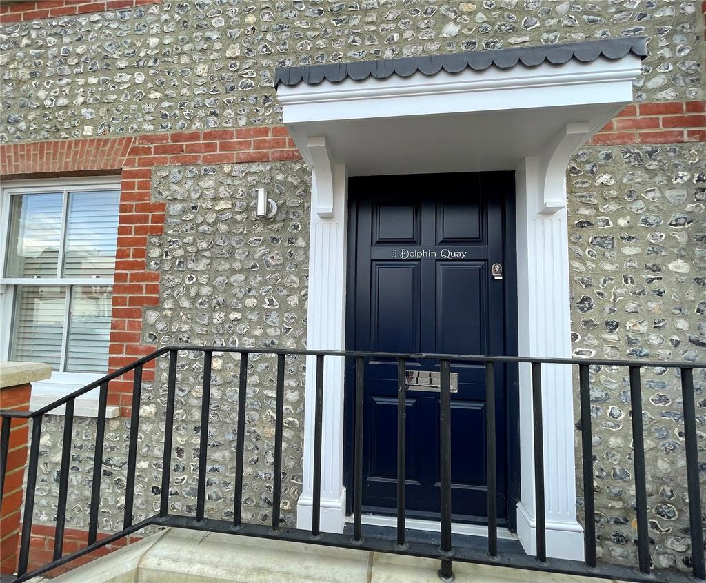Dolphin Quay, Queen Street, Emsworth... 2 bed house £775,000