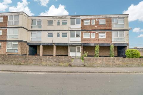 Flat 26, Castle Court Castle Lane, Benfleet, SS7 2AE
