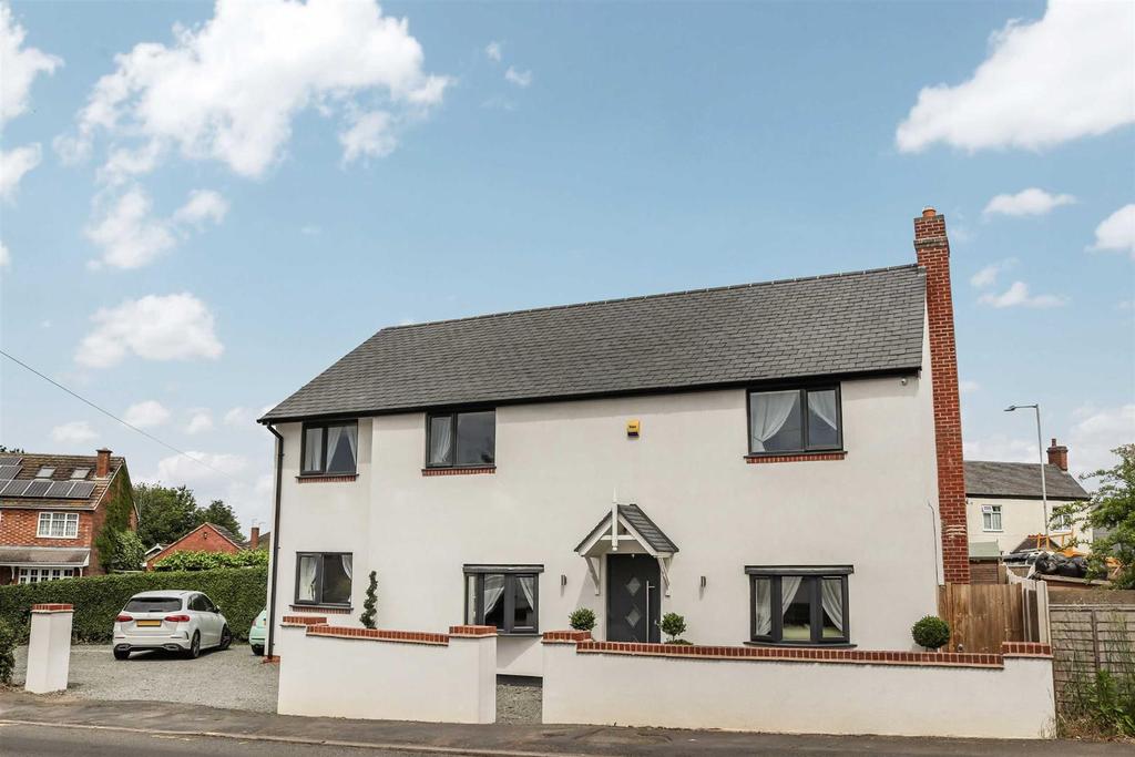 Shilton Lane, Bulkington 4 bed detached house £339,950