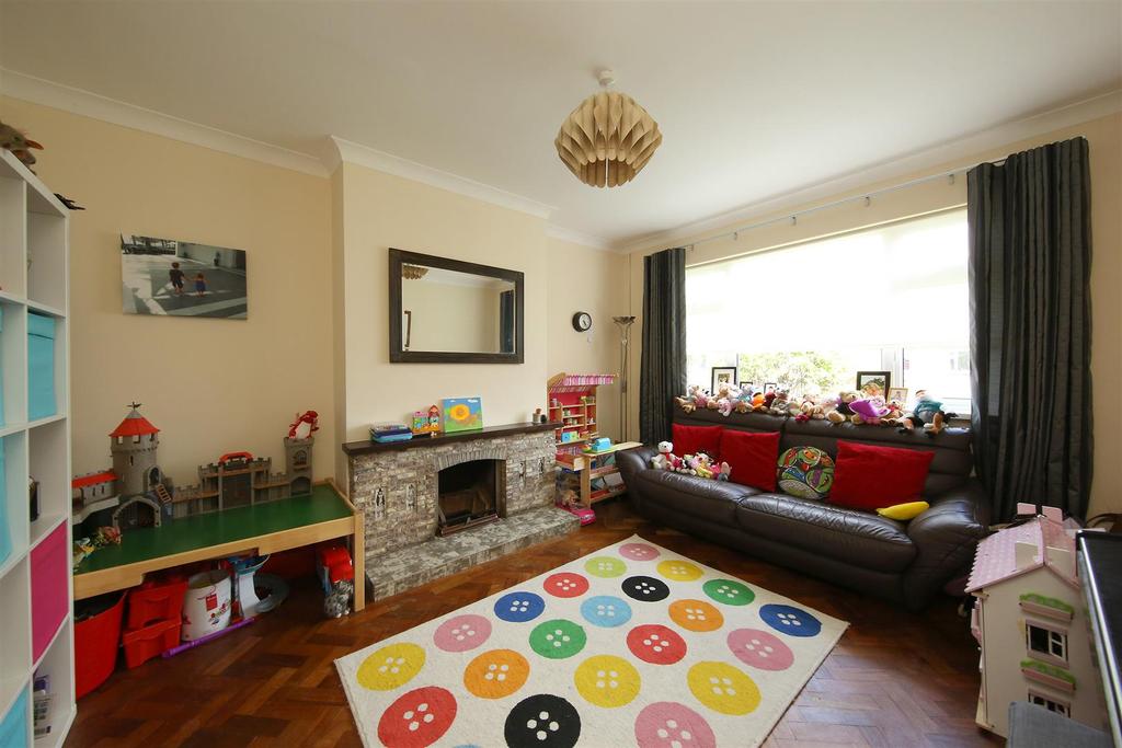 83 Windemere Av. 3380.JPG