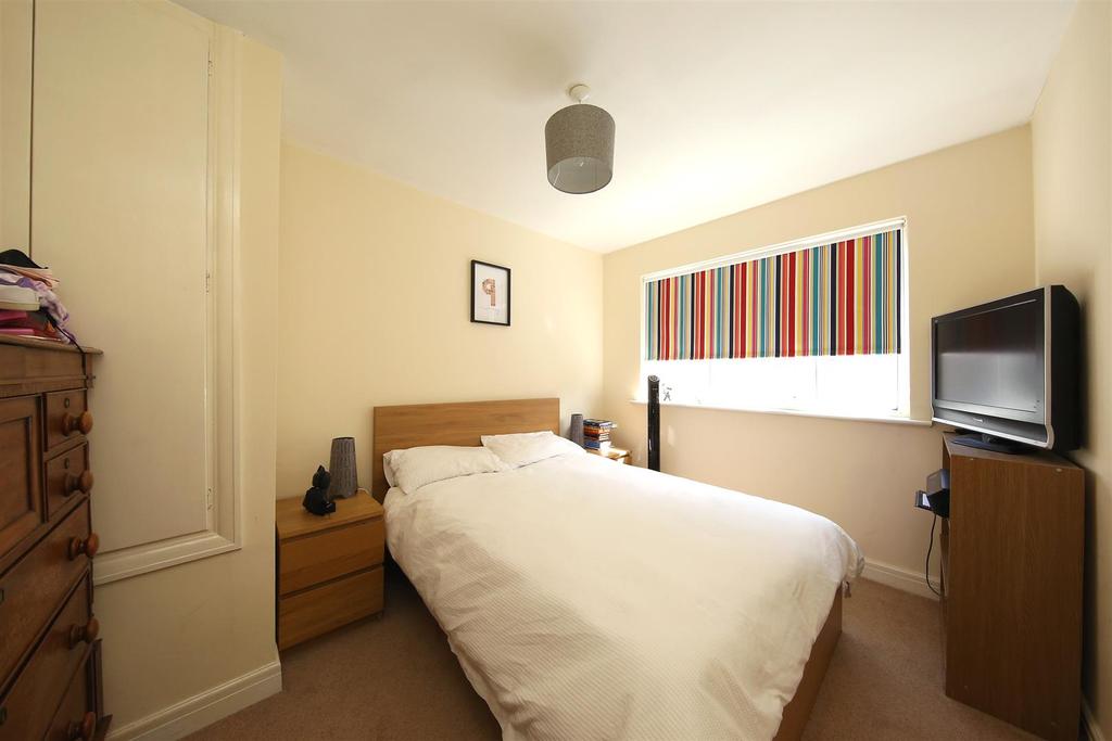 83 Windemere Av. 3463.JPG