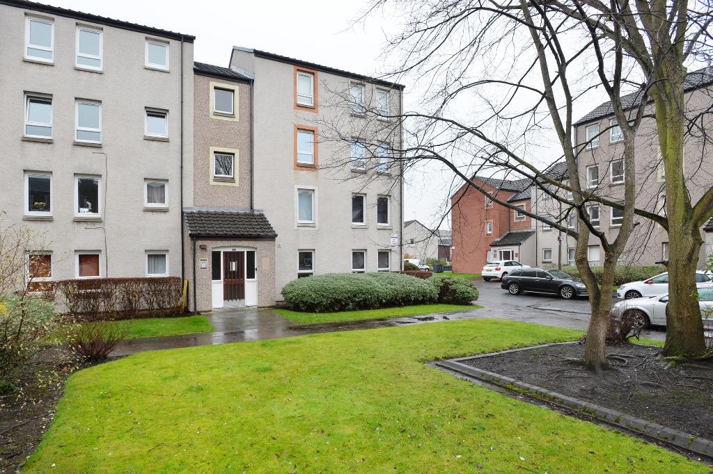 Springfield, Leith, Edinburgh, EH6 2 bed flat £925 pcm (£213 pw)