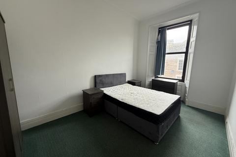 2 bedroom flat to rent, Perth Road, Dundee, DD2