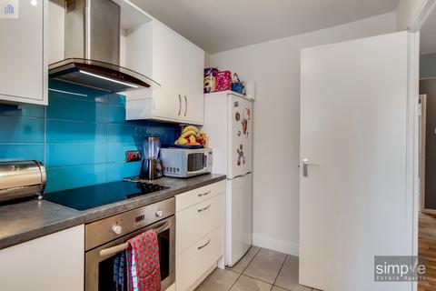 89 Willenhall Drive, Hayes, UB3 2UX