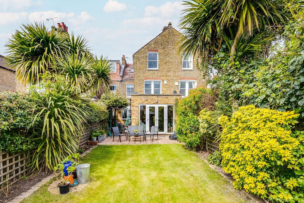 Elm Bank Gardens, Barnes, SW13 5 bed terraced house £2,450,000
