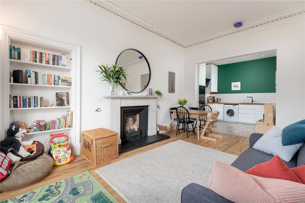 Sitting and Kitchen