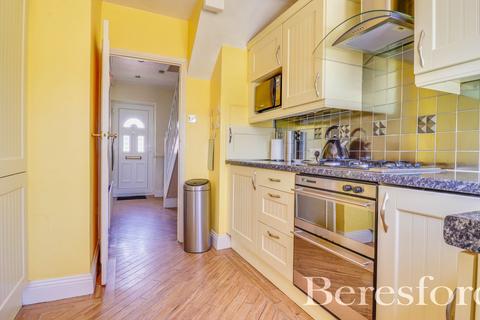 14 Plashet Gardens, Brentwood, CM13 2BS