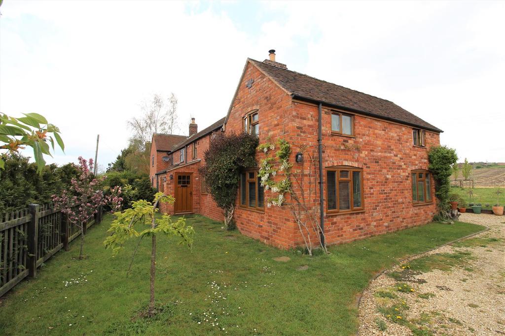 Sandhurst Lane, Sandhurst, Gloucester 3 bed cottage £400,000