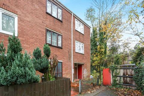 68 Detmold Road, London, E5 9NJ