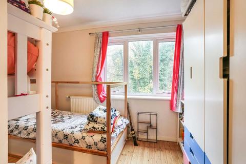 68 Detmold Road, London, E5 9NJ